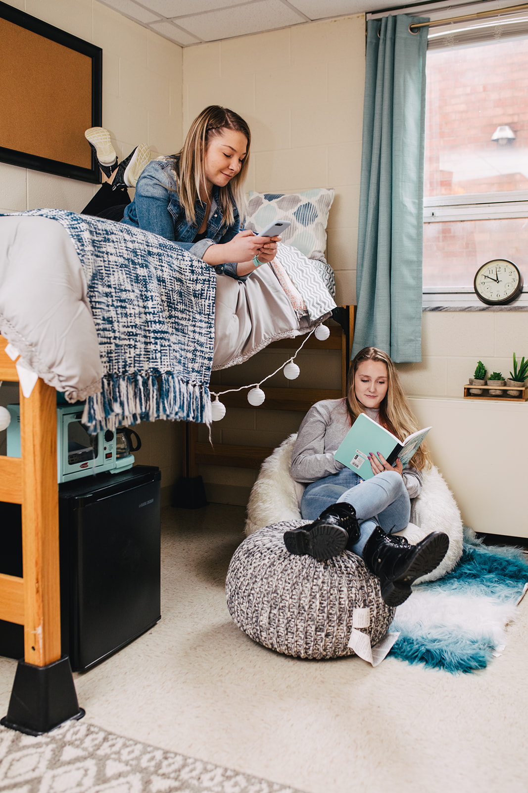 Students hanging out in dorm room